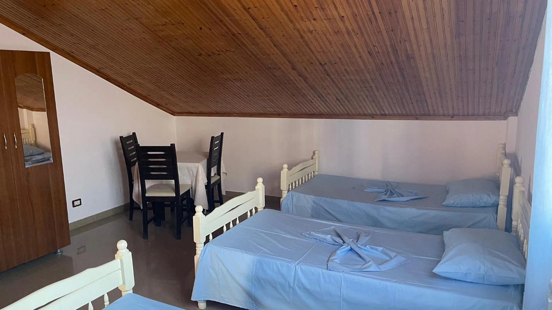 My Hostel - Privates And Dorms Shkoder