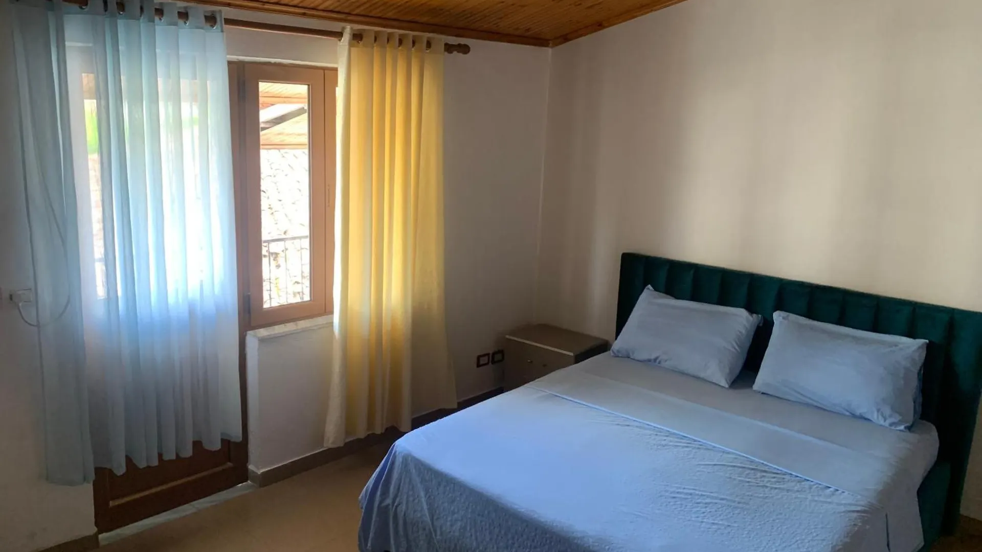 My Hostel - Privates And Dorms Shkoder